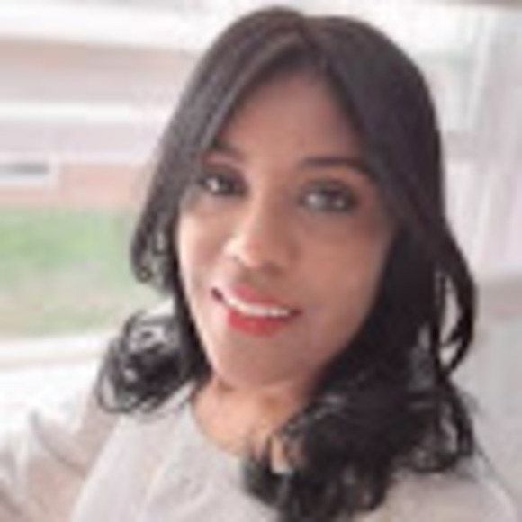 Meet your Posher, Roberta - Picture 1 of 1